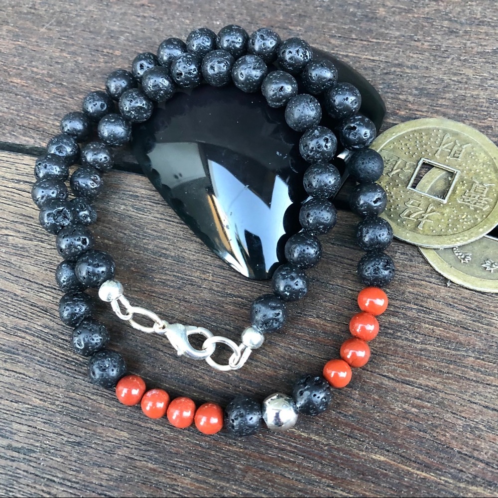 🎉HP🎉 LAVA + RED JASPER STONE DIFFUSER NECKLACE - Picture 1 of 7